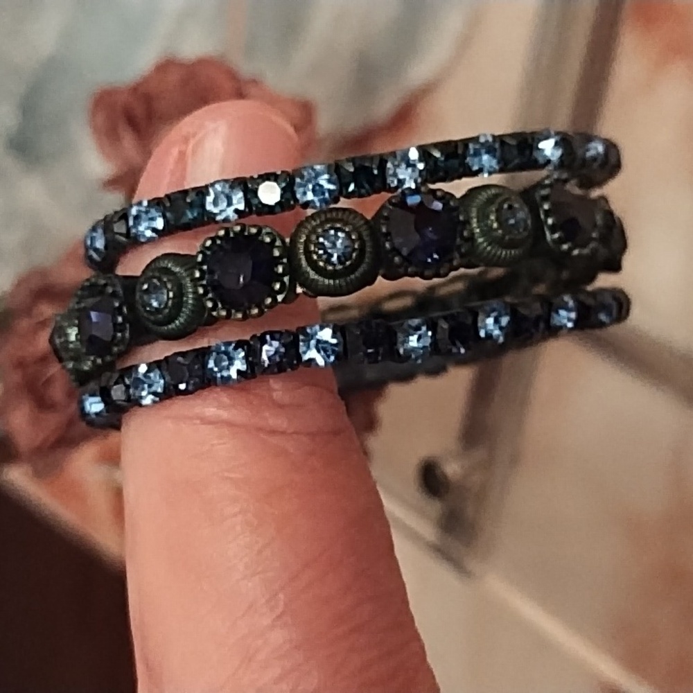 Set of 3 Stretch Bracelets with Blue 🩵 Stones